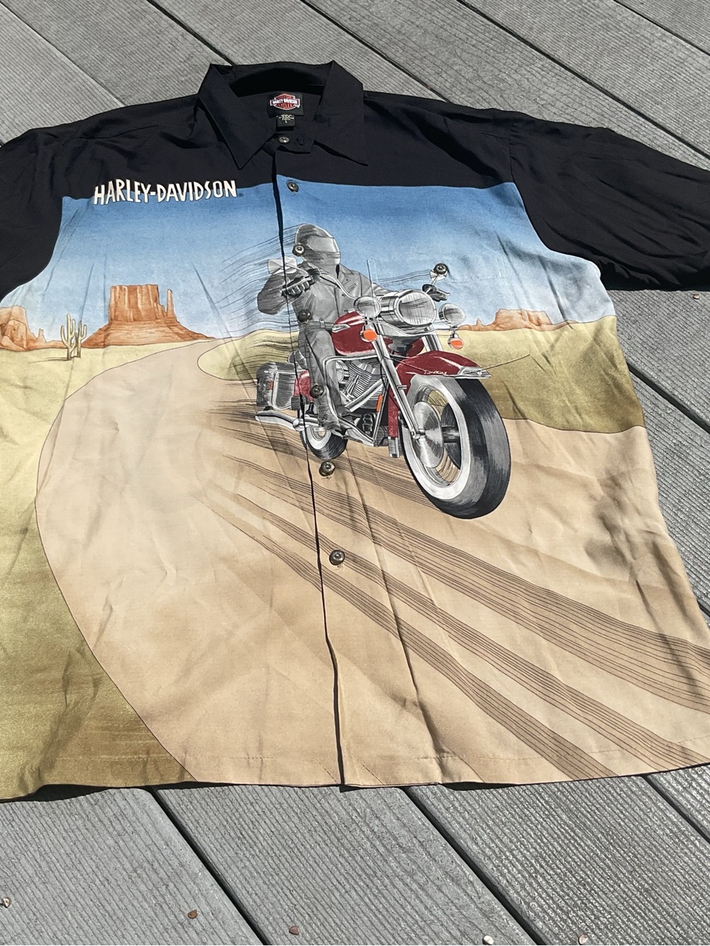 Vintage Harley-Davidson Desert Motorcycle Button-Up USA L